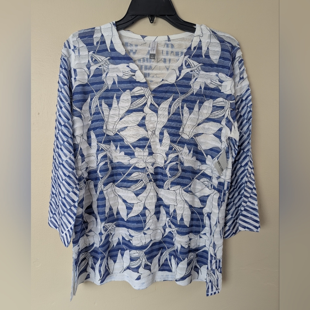 NWT! Whimsy Rose Sketch Floral Dominos, Katherine Hi-Lo Thermal Tunic (SIZE L)